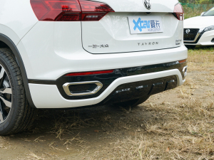 2022380TSI R-Line ^