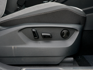 2022380TSI R-Line g