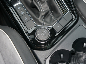 2022380TSI R-Line п؅^