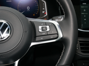 2022380TSI R-Line п؅^