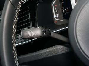 2022380TSI R-Line п؅^