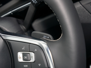 2022380TSI R-Line п؅^