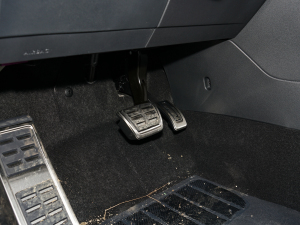 2022380TSI R-Line п؅^