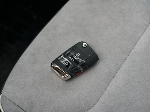 2022380TSI R-Line ܇耳