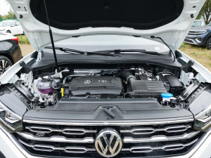 2022380TSI R-Line lәC