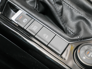 2022380TSI APro п؅^