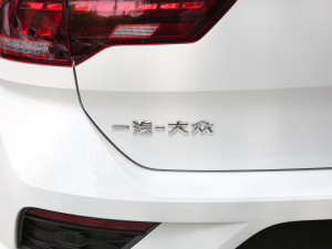 2022280TSI DSG(q)PLUS (x)(ji)^