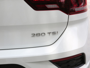 2022280TSI DSG(q)PLUS (x)(ji)^