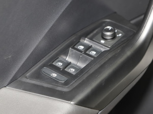 2022280TSI DSG򌾫ӢPLUS п؅^