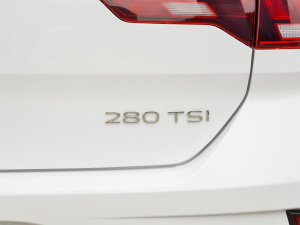 2022280TSI DSGR-Line Pro PLUS ^