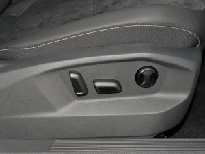 2022280TSI DSG(q)R-Line Pro PLUS g