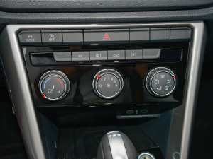 2022280TSI DSGR-Line Pro PLUS {{