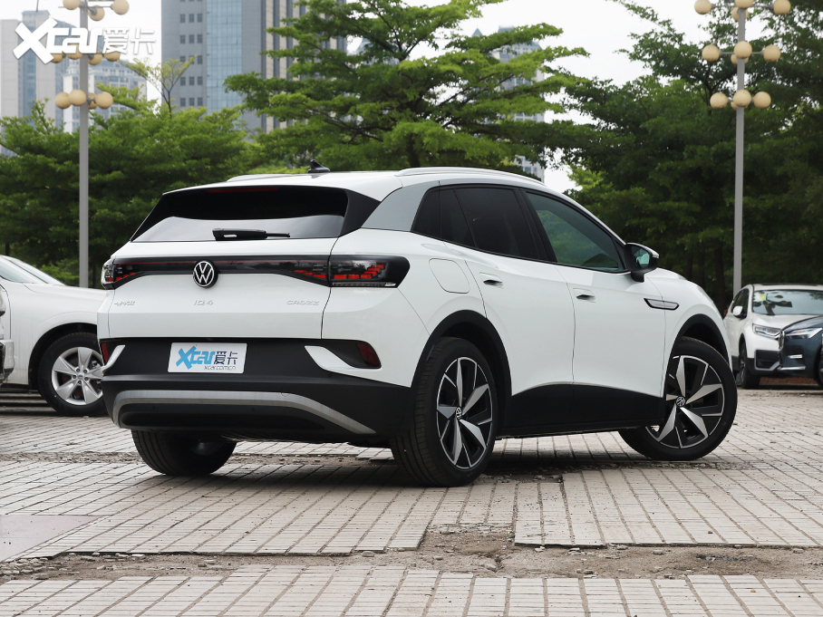 2022I(lng)D.4 CROZZ Lm(x)PURE+