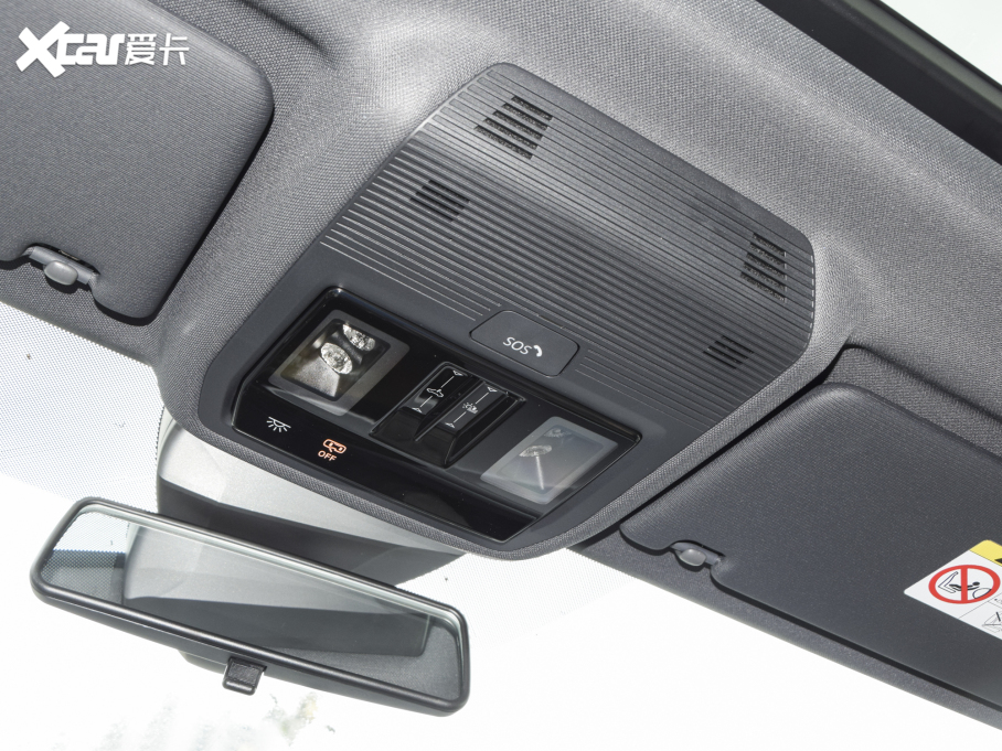 2022I(lng)D.4 CROZZ Lm(x)PURE+