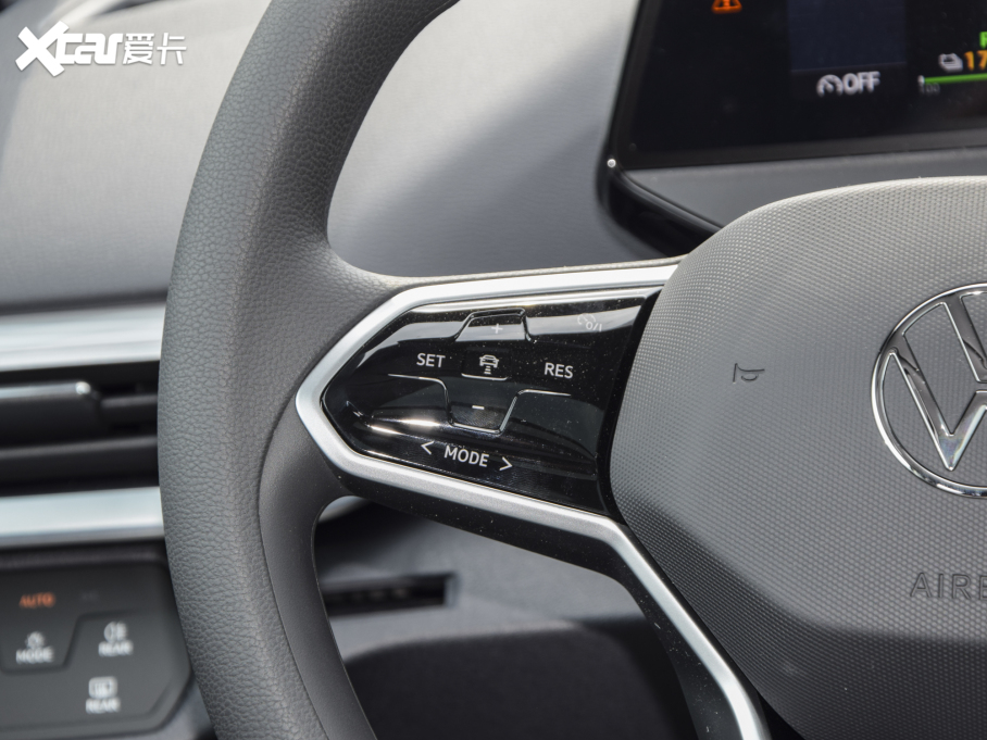 2022I(lng)D.4 CROZZ Lm(x)PURE+