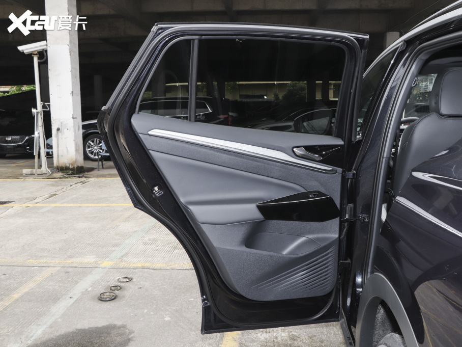 2022ID.4 CROZZ ˜m(x)PURE