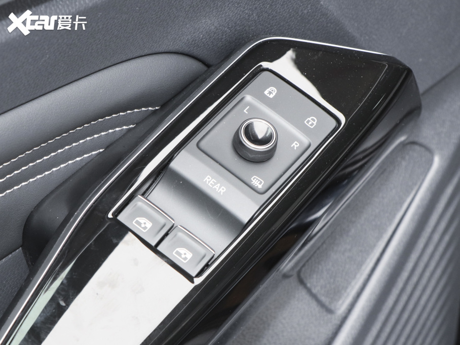 2022ID.4 CROZZ ˜mPURE