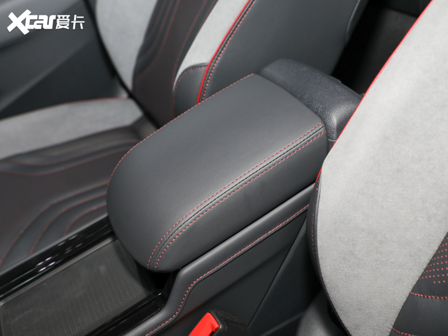 2022I(lng)D.4 CROZZ PRIME