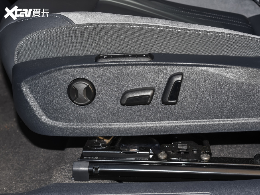 2022I(lng)D.4 CROZZ L(zhng)m(x)Lite PRO