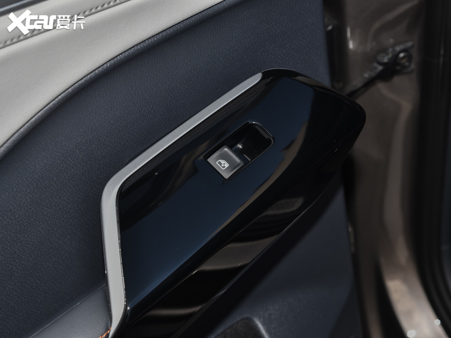 2022ID.6 CROZZ LmLite PRO