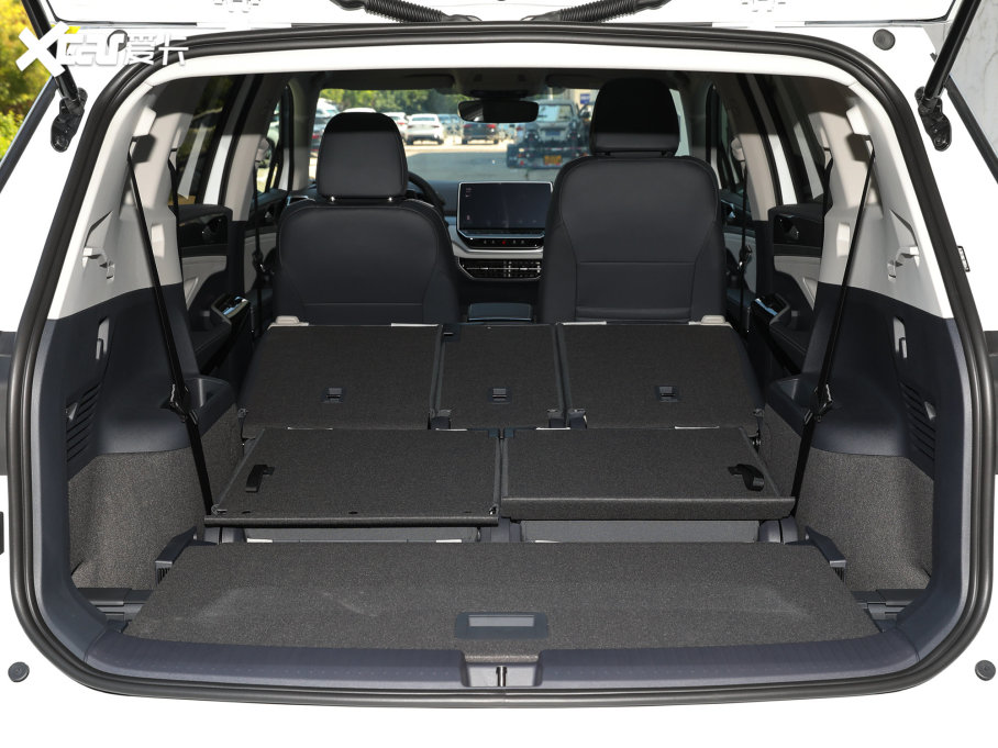 2022ID.6 CROZZ ˜mPURE