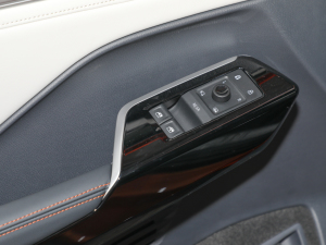 2022Lm(x)PRO {܇ƅ^(q)	