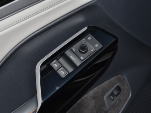 2022LmLite PRO {܇ƅ^	