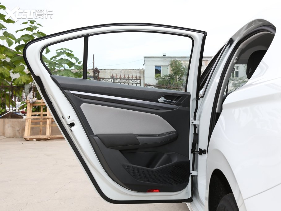 2023 200TSI քӕа