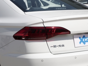 2023200TSI DSGа (x)(ji)^