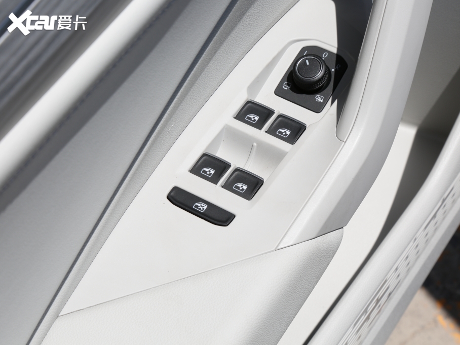 2023v 280TSI DSGԽPlus