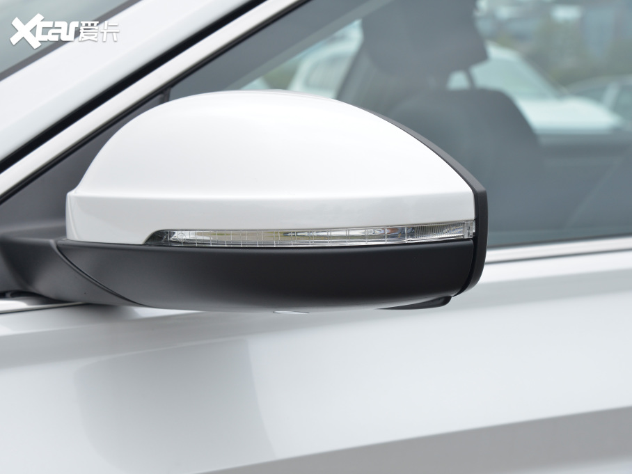 2023v 300TSI DSG׿Խ