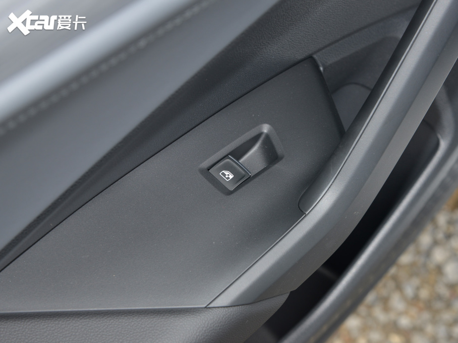 2023v 300TSI DSG׿Խ