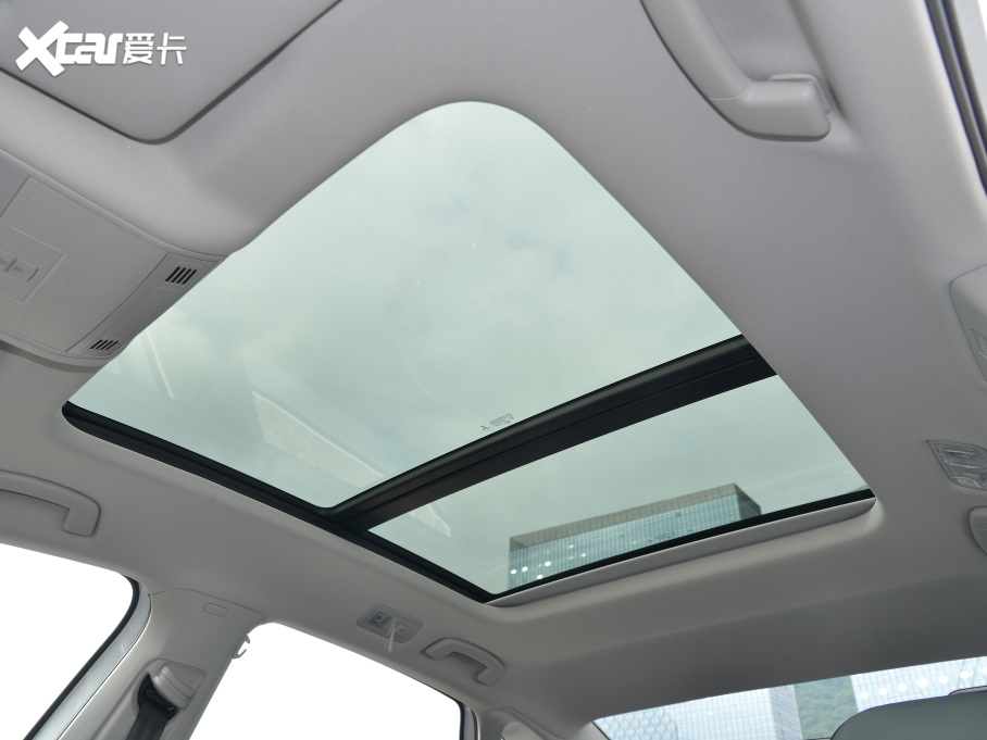 2023v 300TSI DSG׿Խ