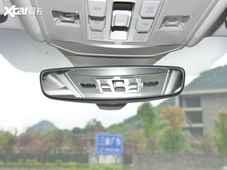 2023v 300TSI DSG׿Խ