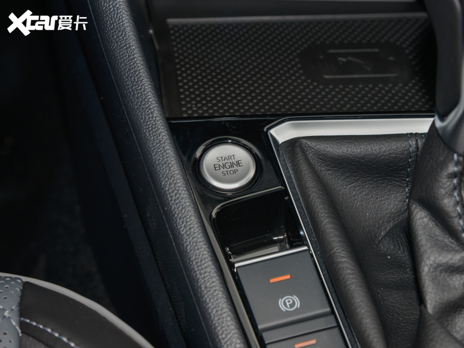 2023v 300TSI DSG׿Խ