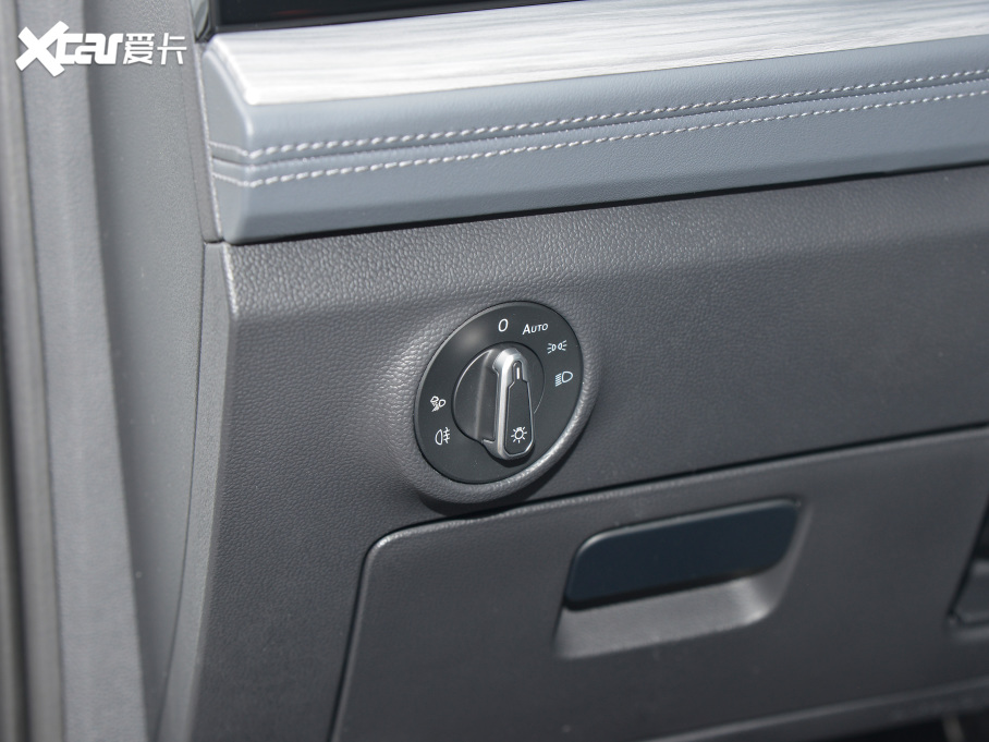 2023v 300TSI DSG׿Խ