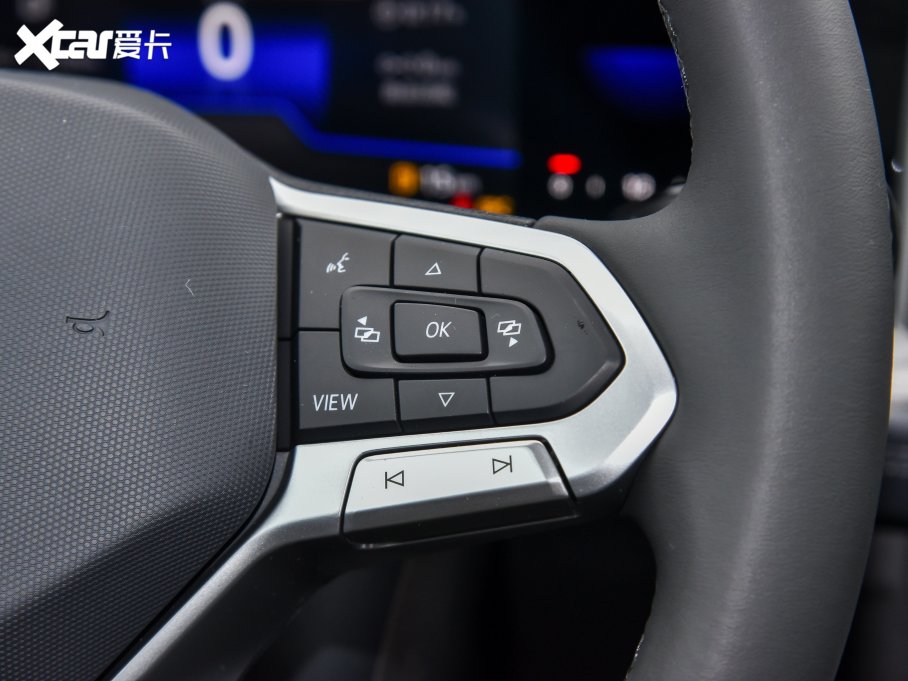 2023v 280TSI DSGԽLite