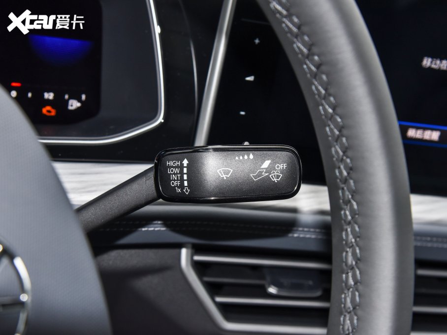 2023v 280TSI DSGԽLite