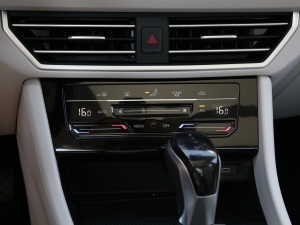 2023280TSI DSGԽPlus {{