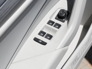 2023280TSI DSGԽPlus п؅^