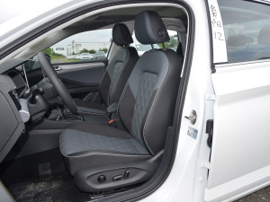 2023款300TSI DSG卓越版 主驾驶座椅