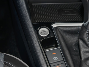 2023300TSI DSG׿Խ п؅^