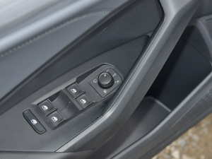 2023300TSI DSG׿Խ п؅^