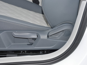 2023款280TSI DSG超越版 主驾驶座椅调节