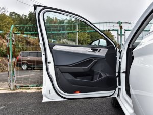 2023280TSI DSGԽLite {λ܇T