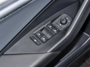 2023280TSI DSGԽLite п؅^