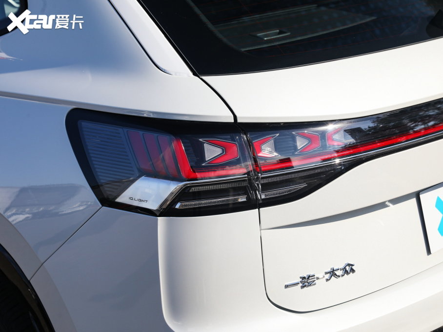 2023��̽�� 330TSI ���R-Line���ܰ�