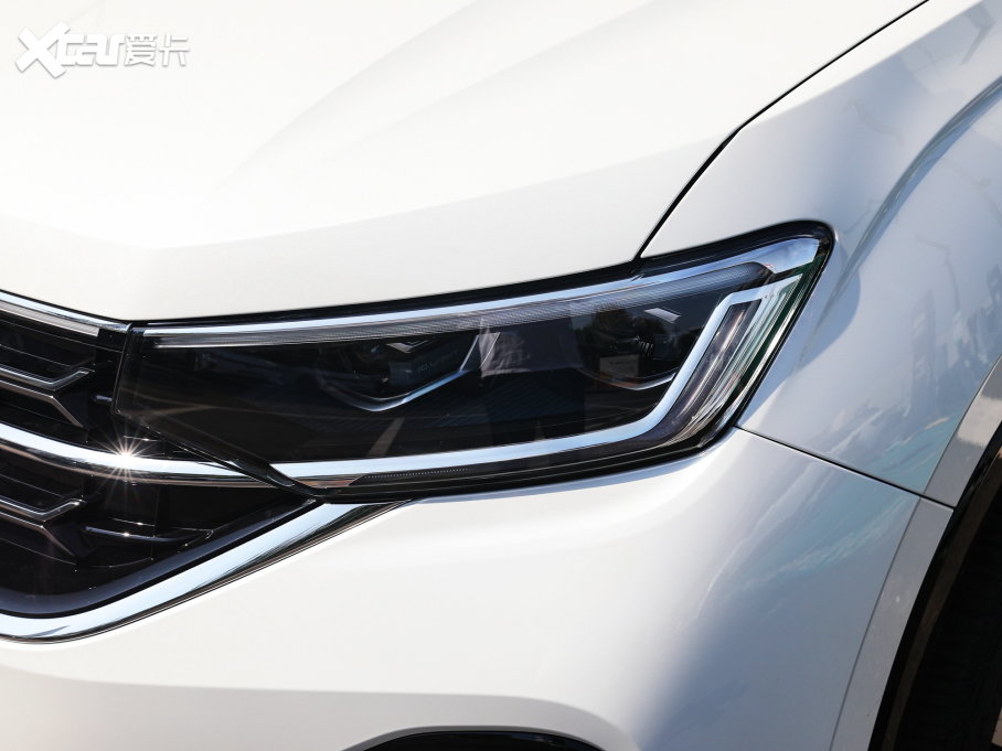 2023̽ 330TSI (q)R-Lineܰ