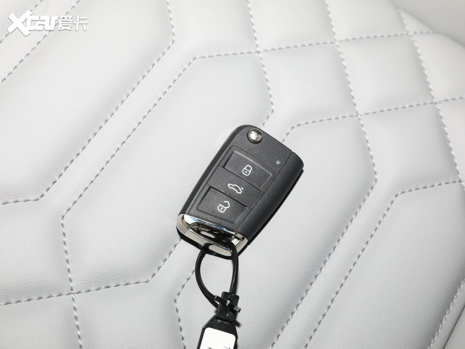 2023̽ 330TSI R-Lineܰ