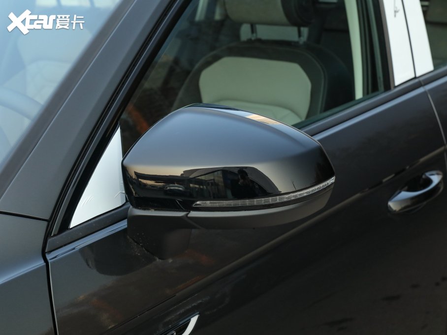 2023̽ Ŀ 380TSI R-Lineܰ